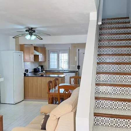 Lmha30 Catania, 3 Bedroom Duplex بيت للعطل *