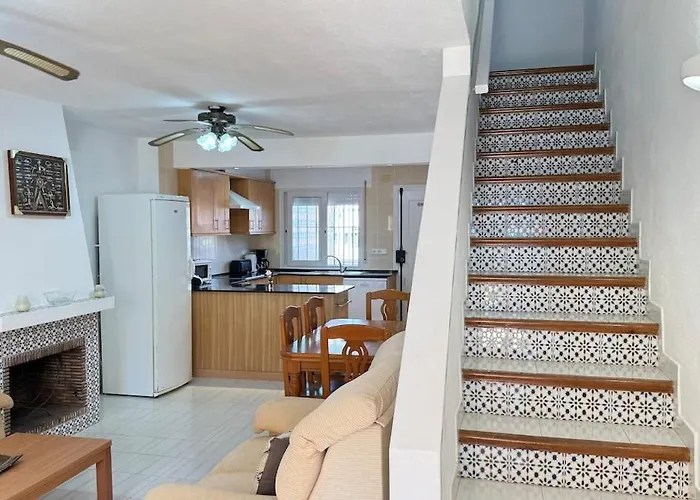 Lmha30 Catania, 3 Bedroom Duplex Semesterbostad *