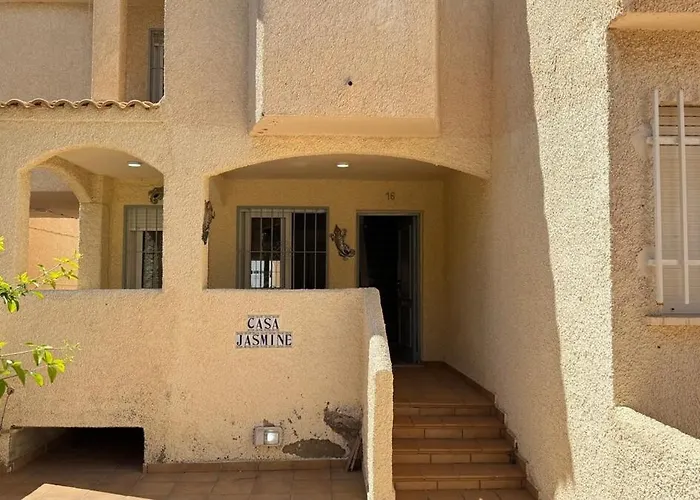 Lmha30 Catania, 3 Bedroom Duplex Semesterbostad